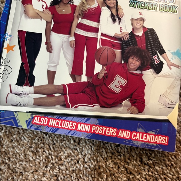 Disney High School Musical 2 Sticker Book - Picture 3 of 10